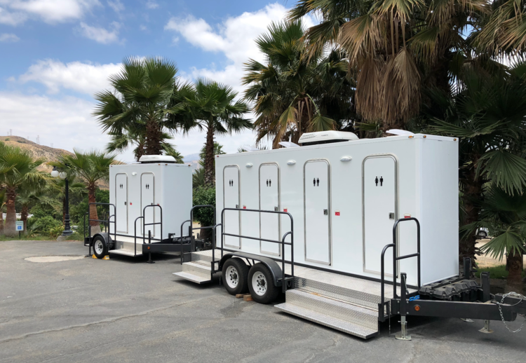 deluxe 4 station luxury portable toilets for weddings